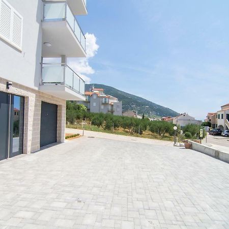 Apartments Sara 2 Bol Exterior foto